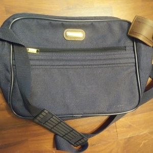 Jaguar Carry On Bag Green Canvas Adjustable Strap